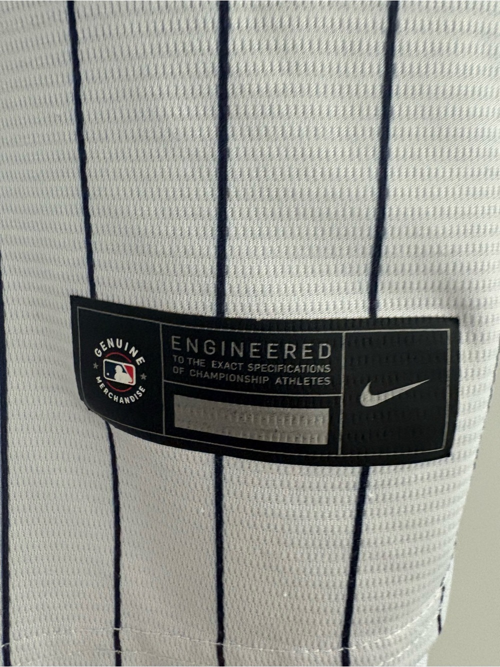 Nike White with Navy Pinstripe New York Yankees Kids Jersey - Picture 3 of 4